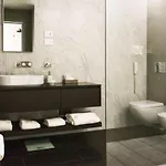 Byron 5*