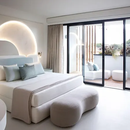 Byron Hotel