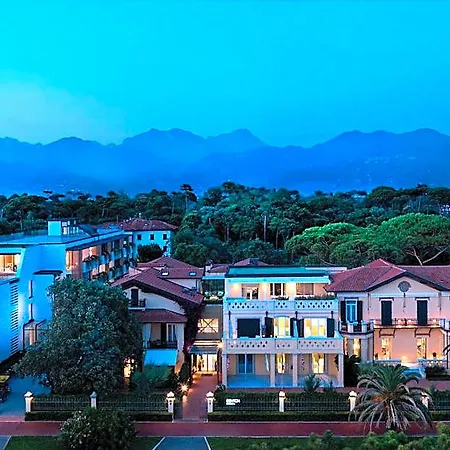 Byron Forte dei Marmi
